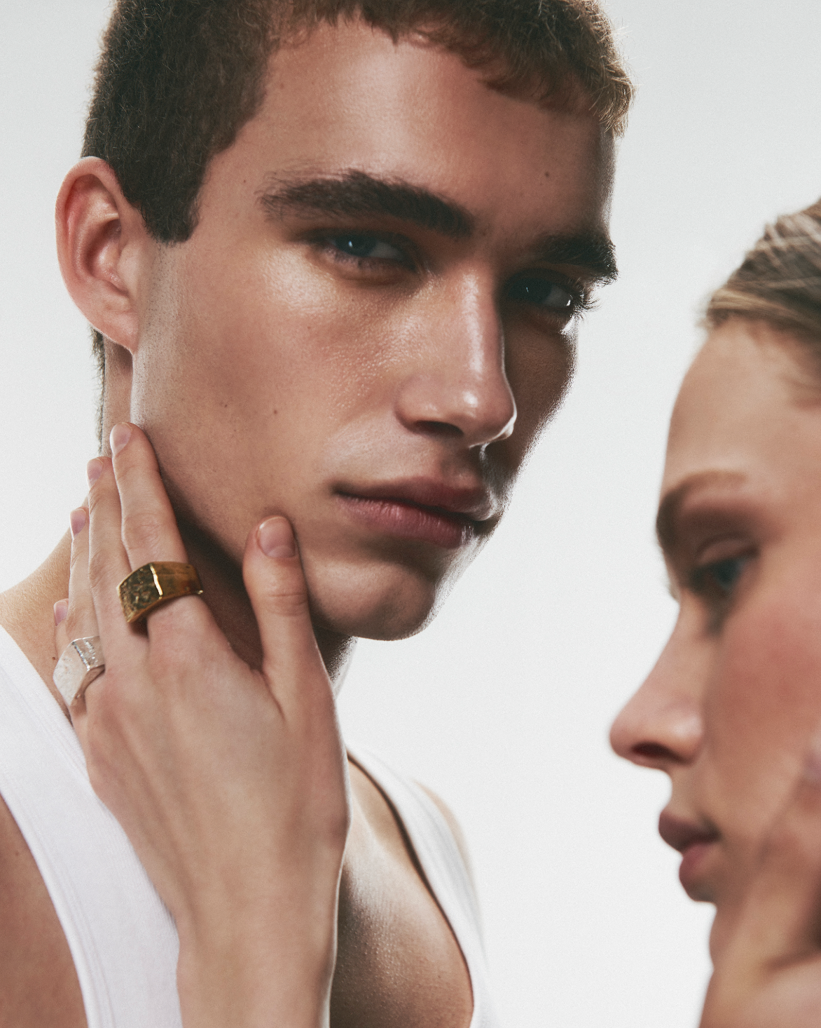 Thhe Signet Ring — Gold