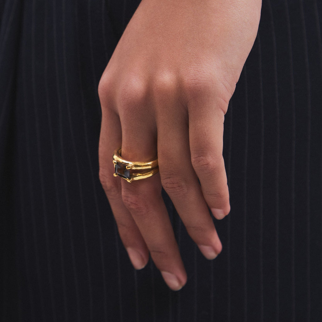 The Ring / Amber — Gold